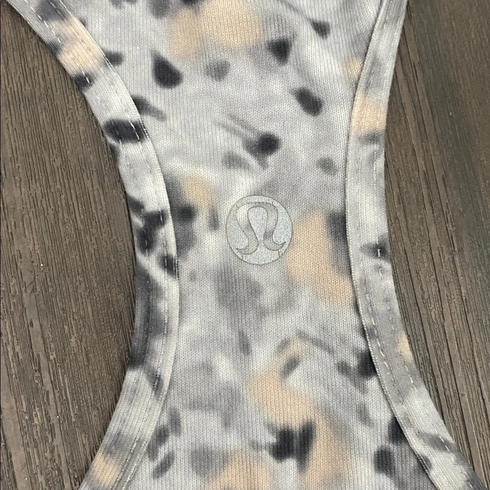 Patterned Racerback Tank Top - Picture 3 of 3